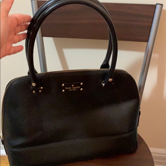 2 Kate Spade handbags - Picture 2 of 7